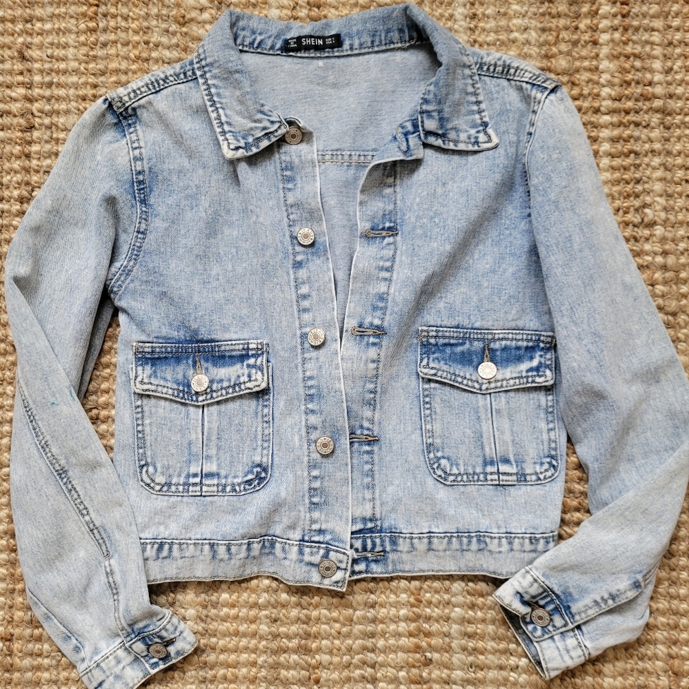 SHEIN Light Blue Washed Denim Jean Jacket Size Small fits 6